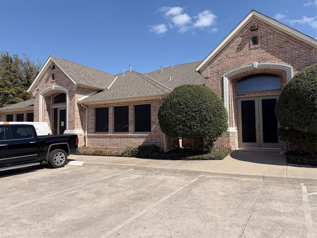 5208 Village Creek Drive B