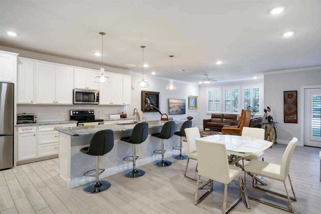 651 N Watters Road 1101