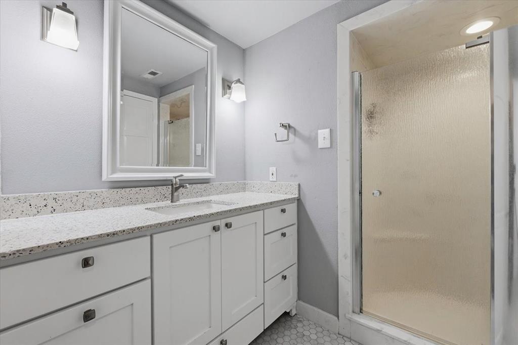 Fountain Royale Orleans W - Residential