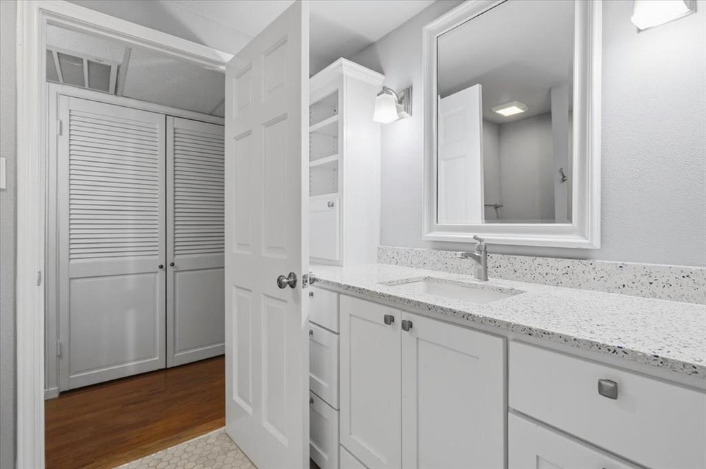Fountain Royale Orleans W - Residential