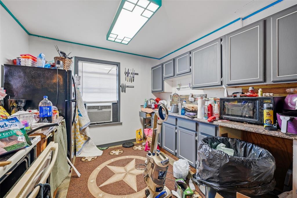 VIARS JOHN A - Residential