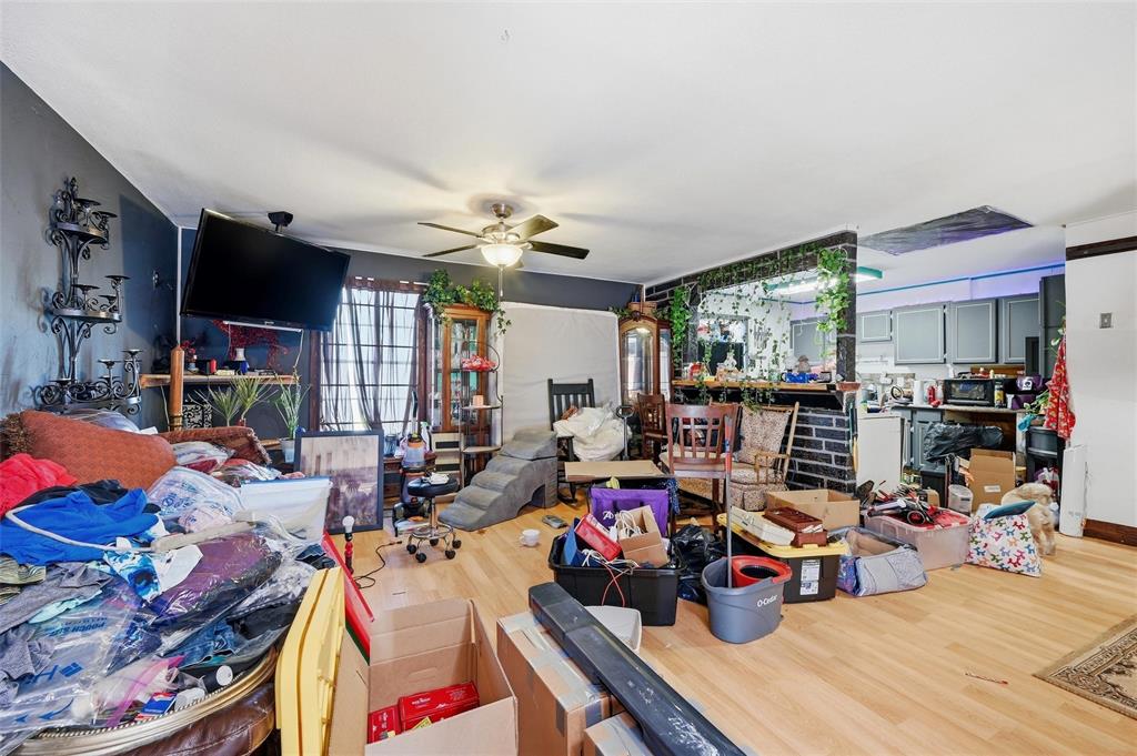 VIARS JOHN A - Residential