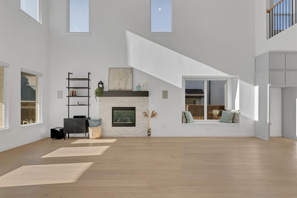 Tavolo Park - Residential