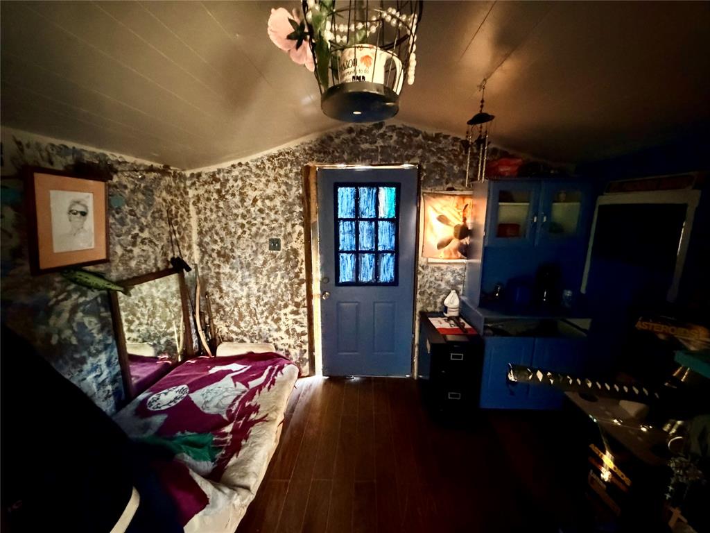 Clyde Hammer Sub - Residential