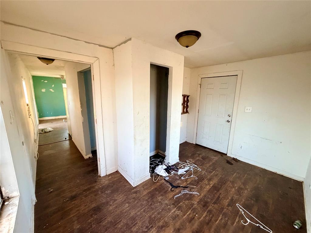 Clyde Hammer Sub - Residential