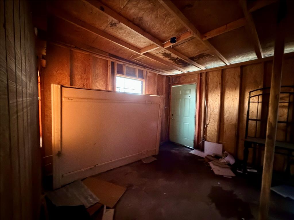 Clyde Hammer Sub - Residential