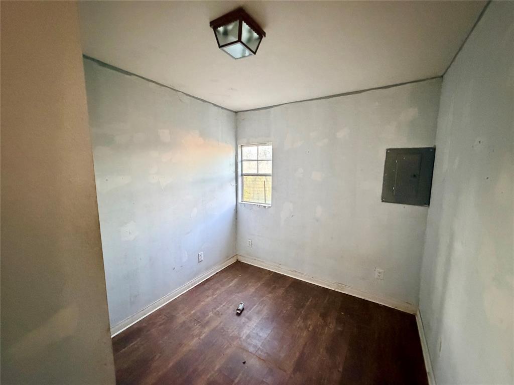 Clyde Hammer Sub - Residential