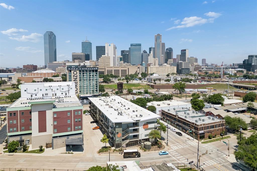 Buzz Condo - Residential