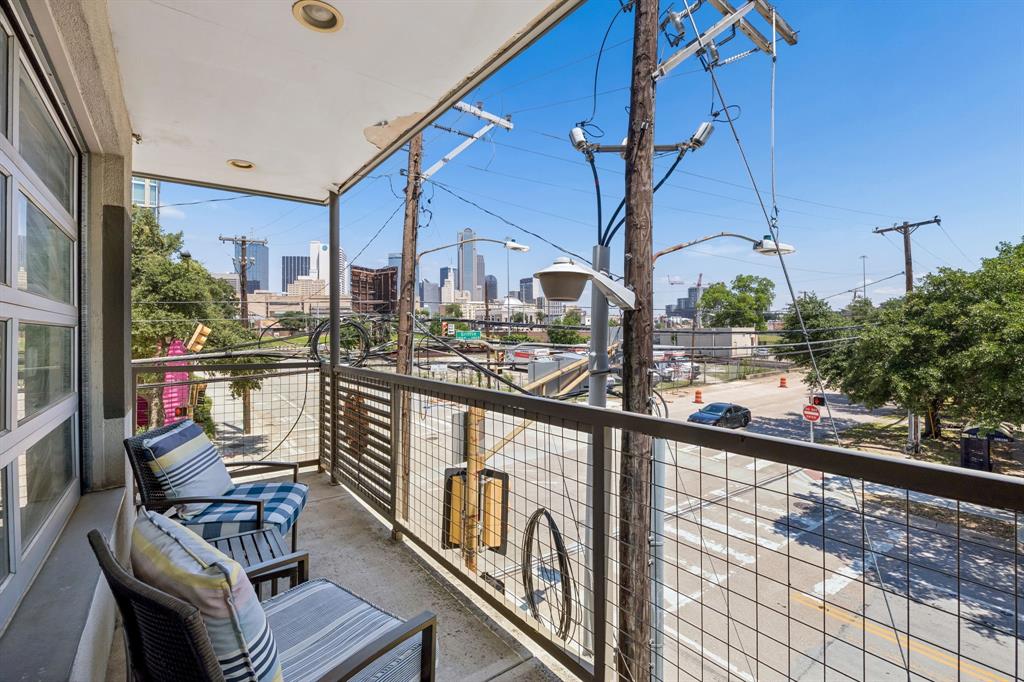 Buzz Condo - Residential