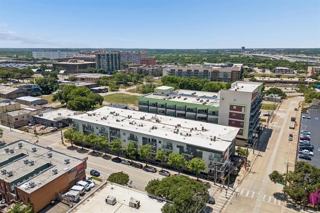 Buzz Condo - Residential