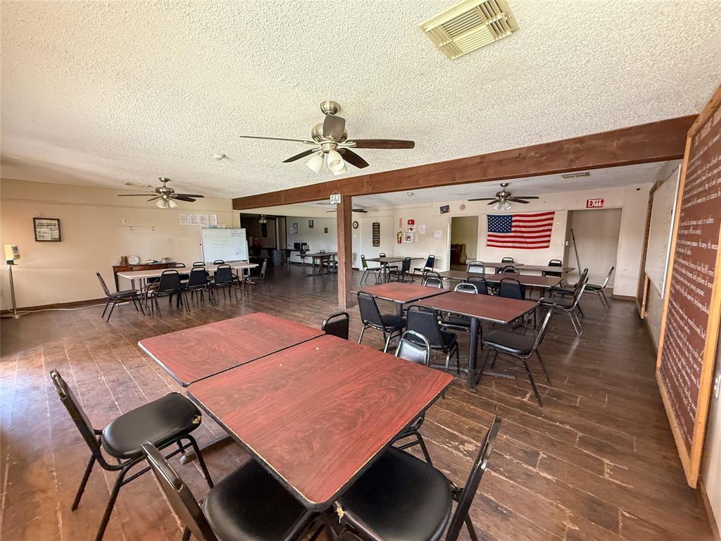 Lakeside village annex - Commercial Sale