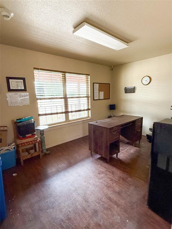 Lakeside village annex - Commercial Sale