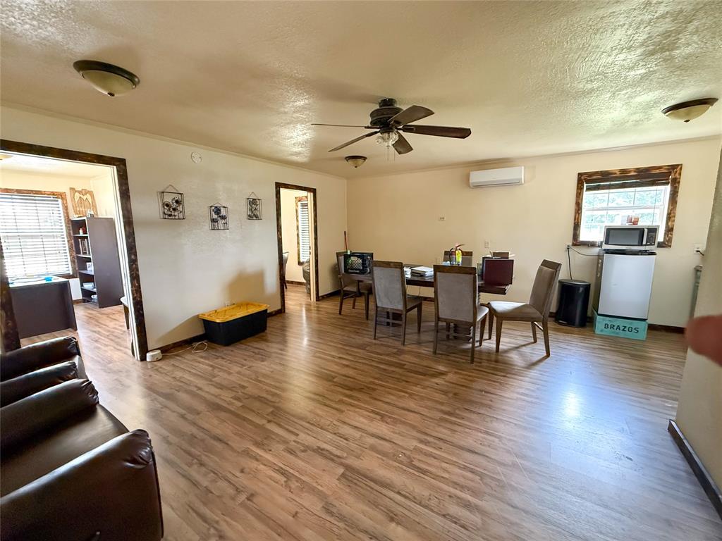 Lakeside village annex - Commercial Sale