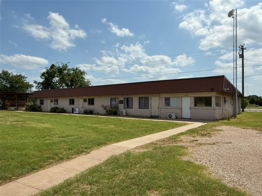 Lakeside village annex - Commercial Sale