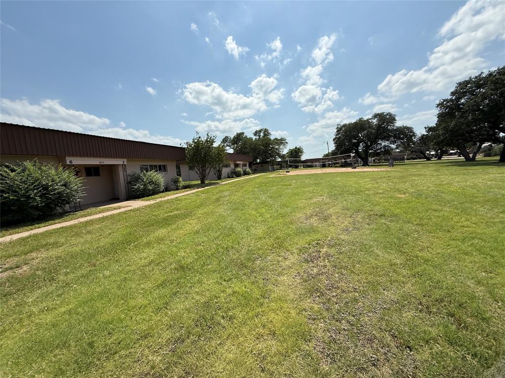 Lakeside village annex - Commercial Sale