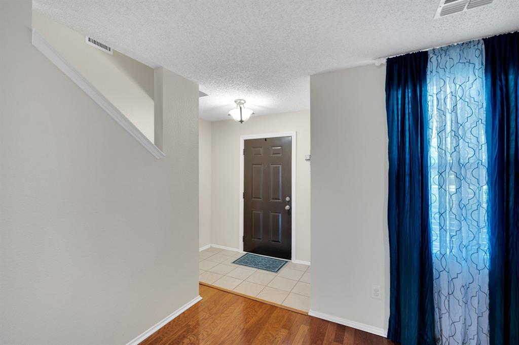 3900 Country Lane