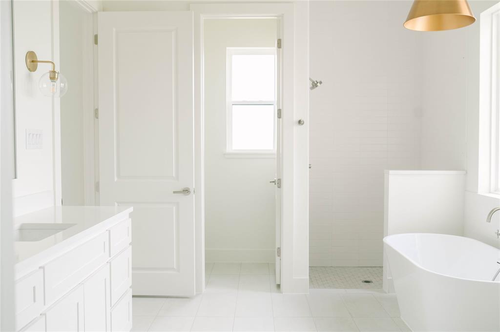 Bella Flora - Residential