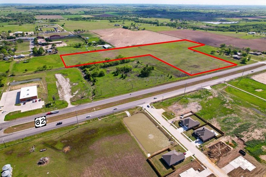 Back on market- buyer could not obtain financing.  PRIME COMMERCIAL OPPORTUNITY!  500 FEET OF HIGHLY VISIBLE HIGHWAY 82 FRONTAGE located just west of the new Dollar General in Lindsay! This 16 acres is flat, cleared, and ready for construction.  A majority of the property lies outside city limits but city of Lindsay is open to annexation and extending city sewer to property.  The new Bailey Ranch Estates subdivision, encompassing 48 residential lots, pond, walking trail, and mixed retail development The Shops at Bailey Ranch, is located directly north of the property.  The town of Lindsay and neighboring town of Gainesville are expecting construction of over 1000 new residential units and additional multifamily andretail developments.  TXDOT will support entrance directly from Highway 82.   Atmos will support approval of easement encroachment.  
Survey available.