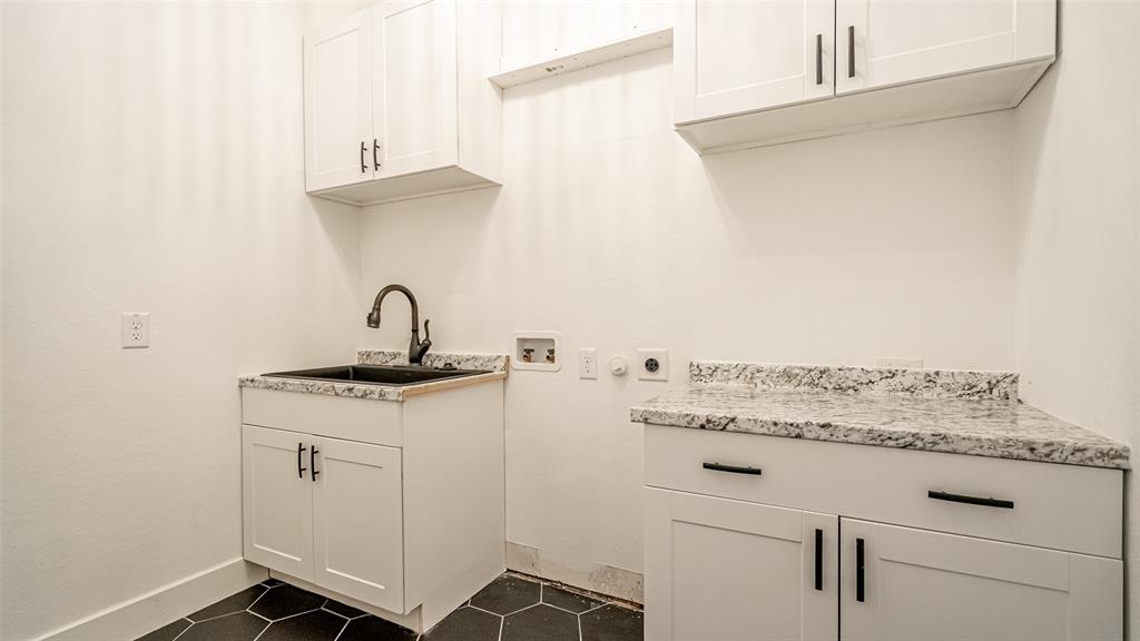 Aubrey, Texas 76227, United States, 5 Bedrooms Bedrooms, ,5 BathroomsBathrooms,Residential,Active,28119