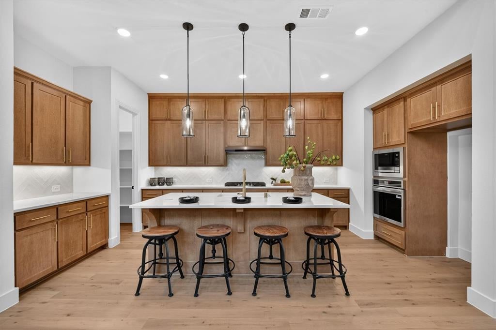 4437 Silver Spur Court
