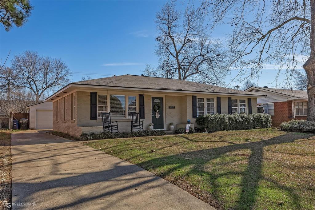 Broadmoor Terrace - Residential