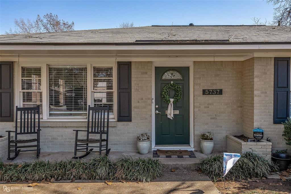 Broadmoor Terrace - Residential