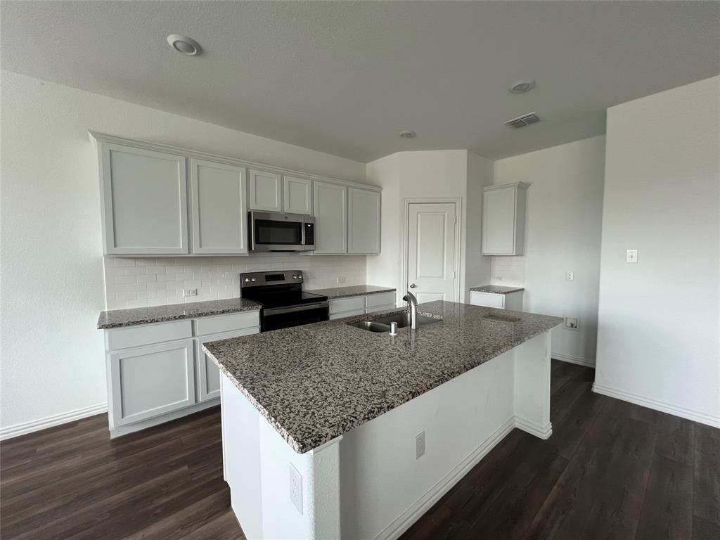 409 Petty Way