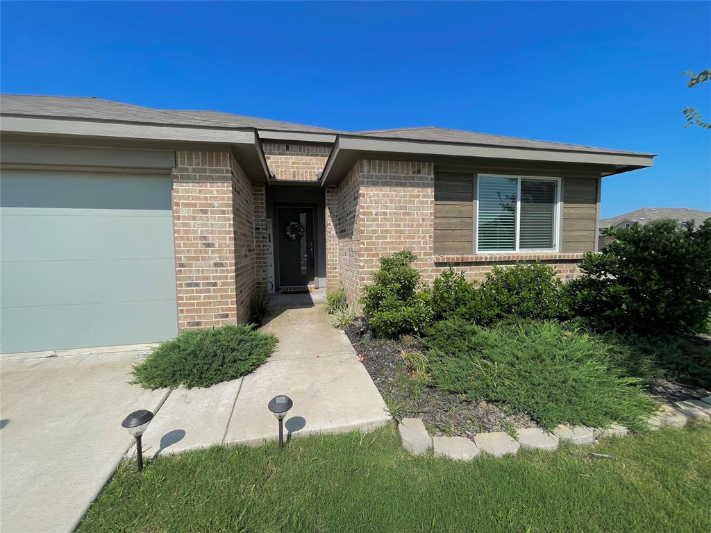 1521 Hulen Park Trail