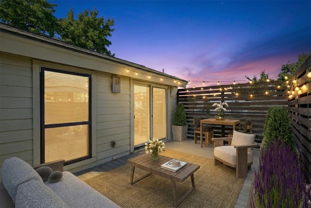 Bowser Twnhms 4102 - Residential