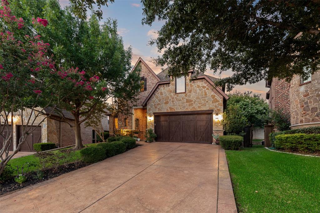 4020 E Hill Drive