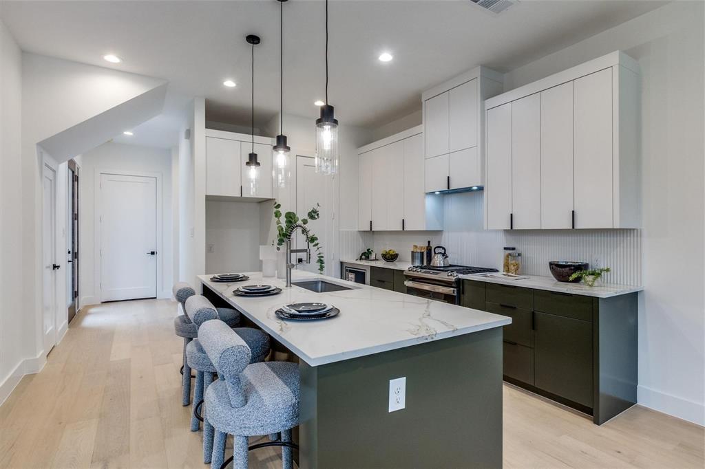 MOUNT AUBURN - Residential