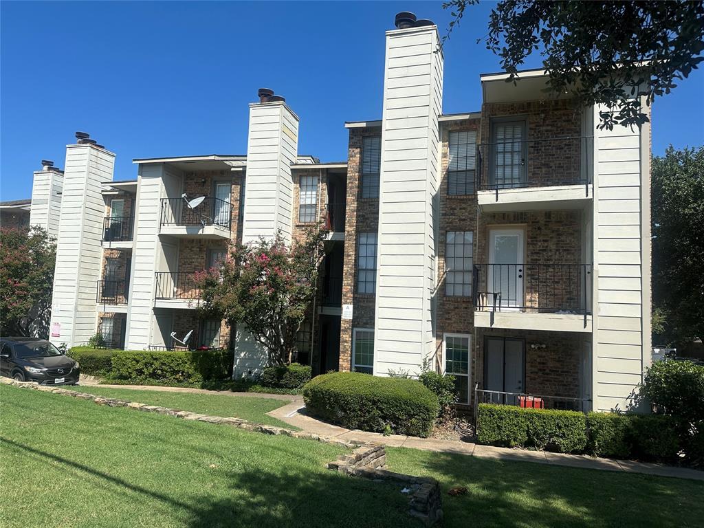 Hillcrest Hollows Condos - Residential