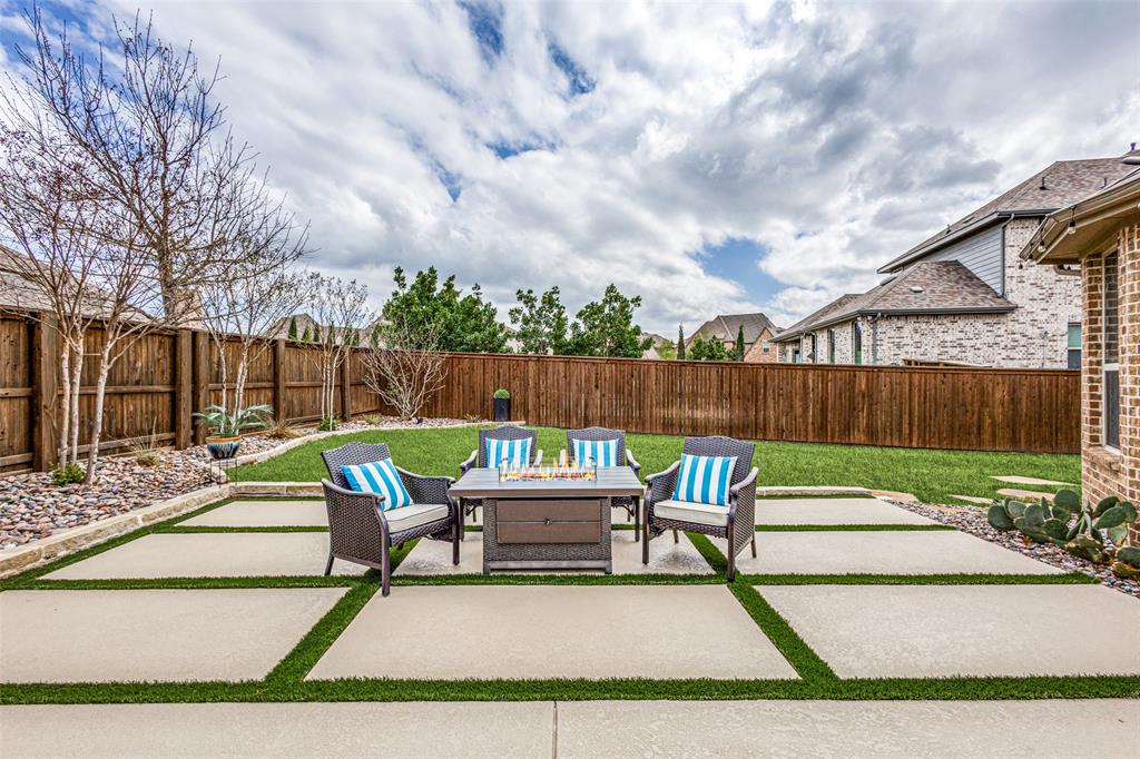 3926 Harrisburg Lane