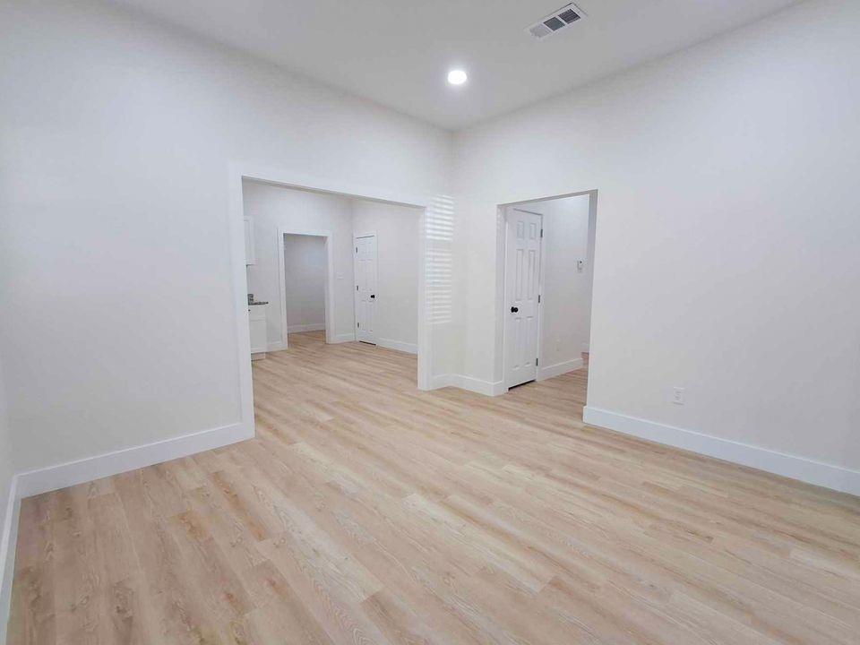 Original Cleburn - Residential