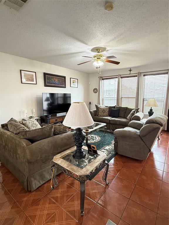 2317 Hillgrove Court