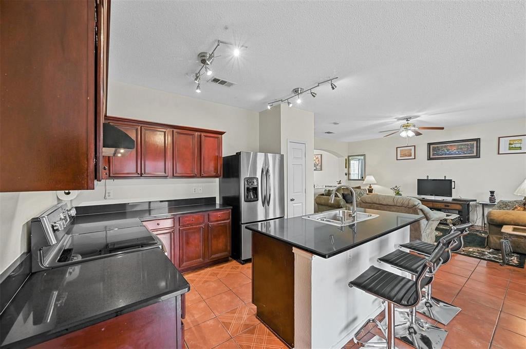 2317 Hillgrove Court