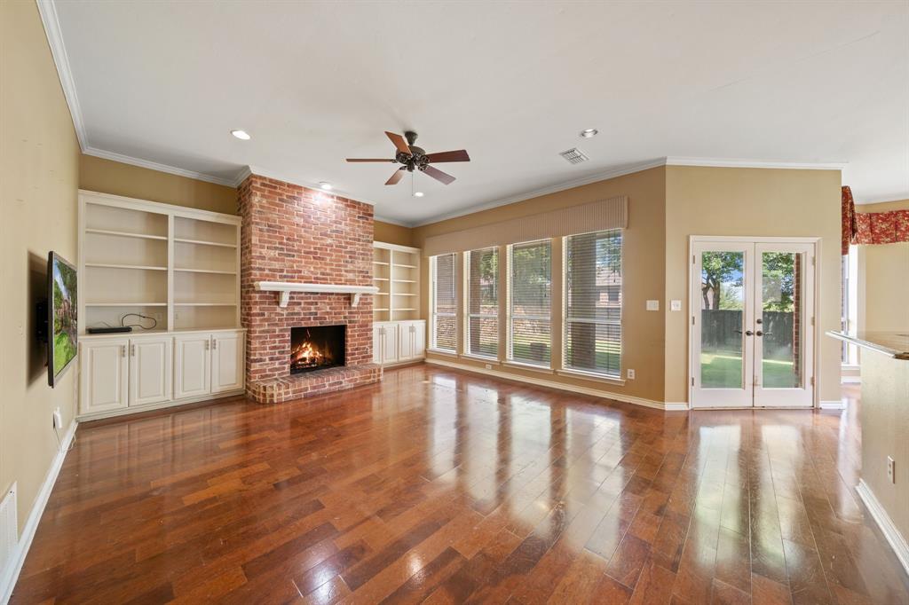 917 Hills Creek Drive