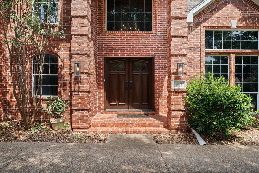 917 Hills Creek Drive