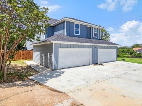 Photo of 6221 Post Oak Terrace, Fort Worth, TX 76112 (MLS # 21314485)