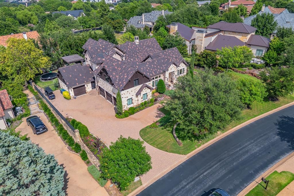 1413 Post Oak Place