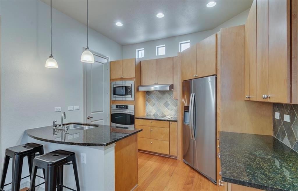 Chelsea Park Twnhms - Residential Lease