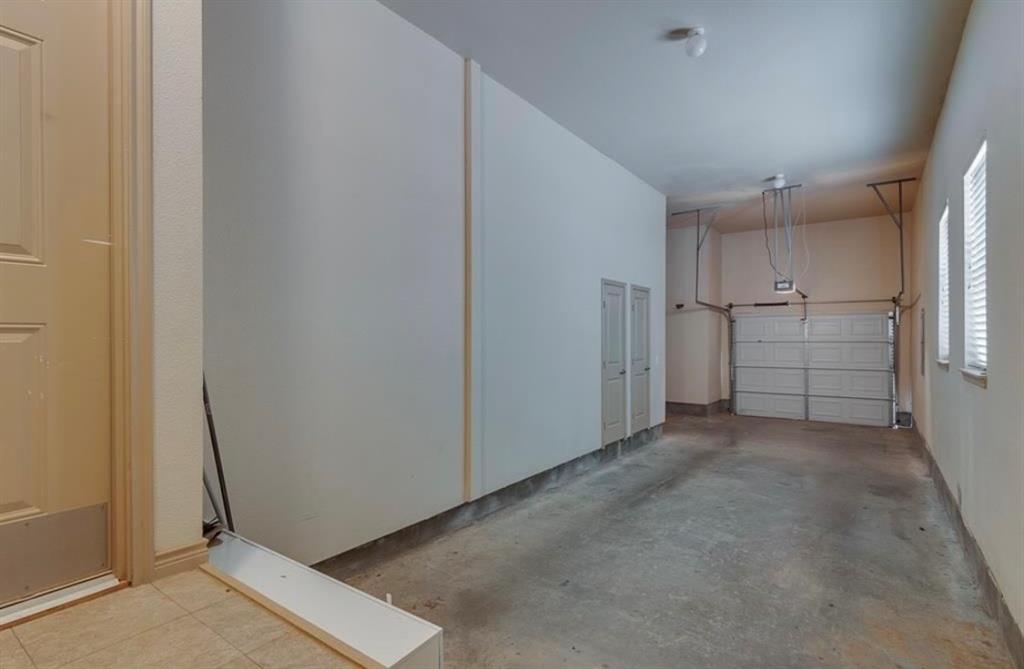 Chelsea Park Twnhms - Residential Lease