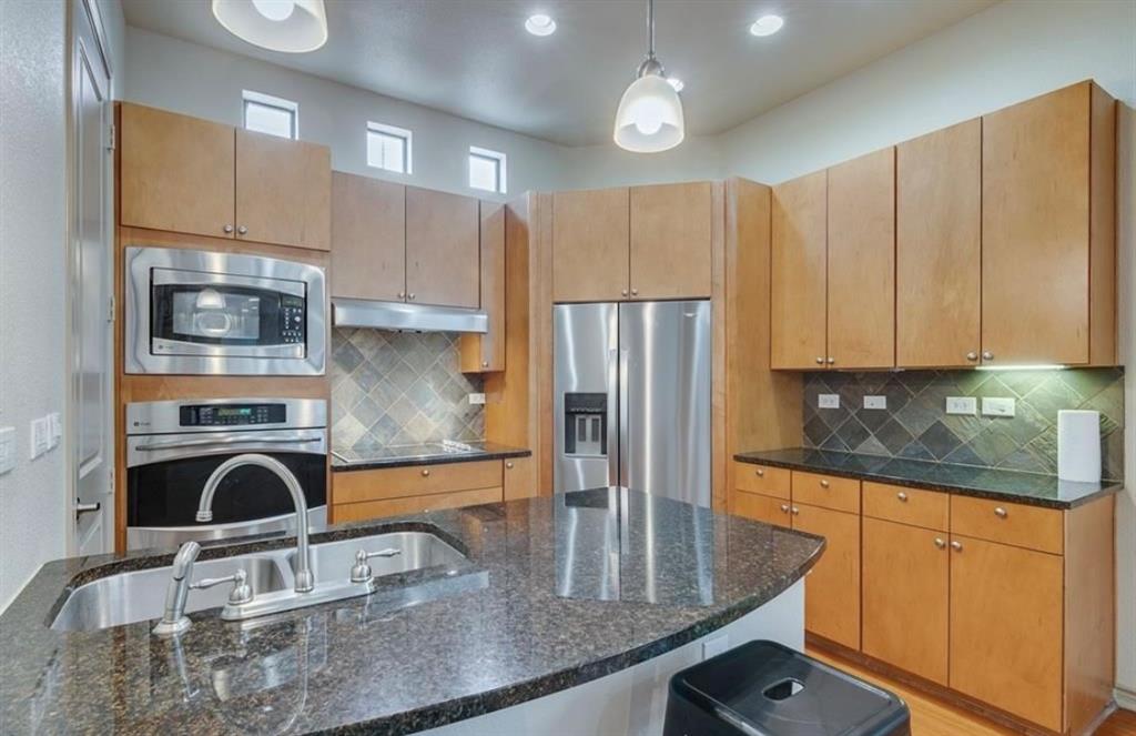 Chelsea Park Twnhms - Residential Lease