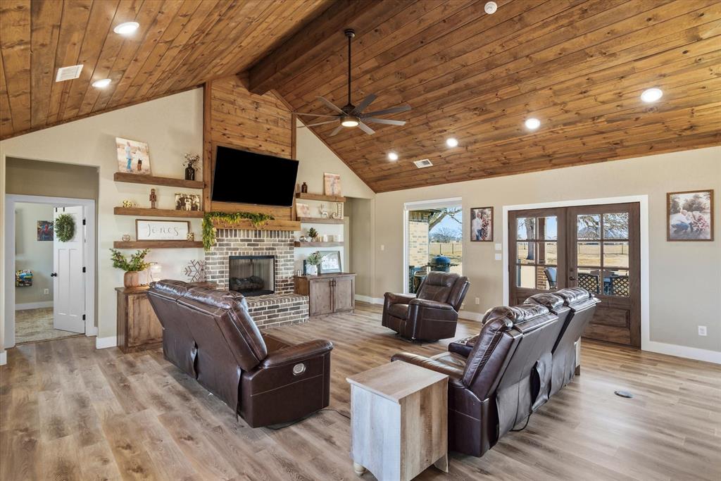 Shadow Lakes Phase 1 - Residential