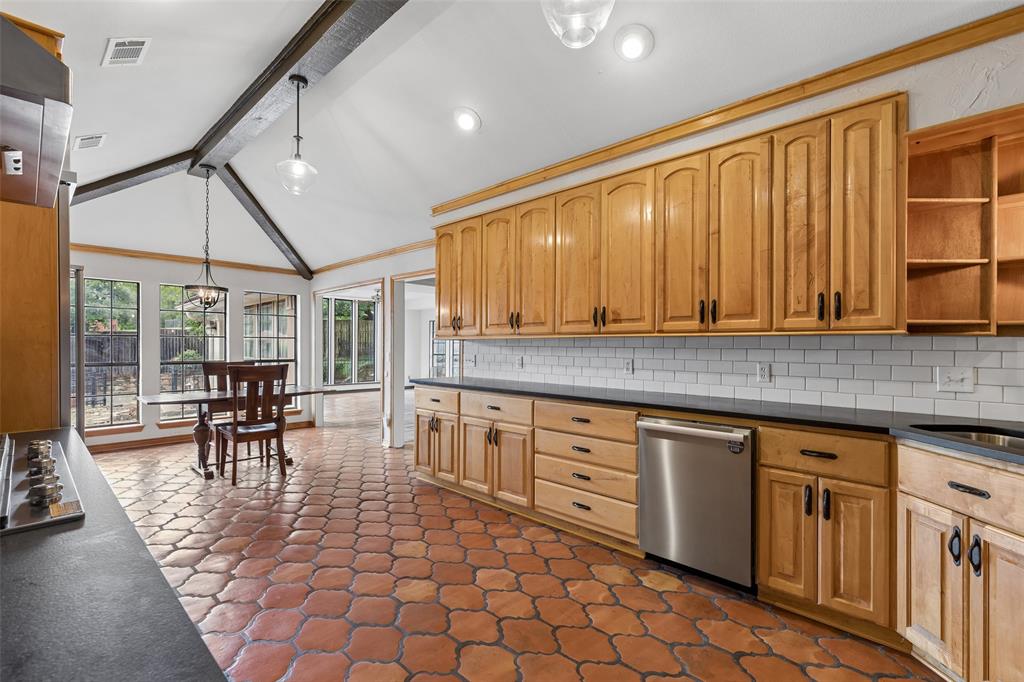 4 Eastshore Road