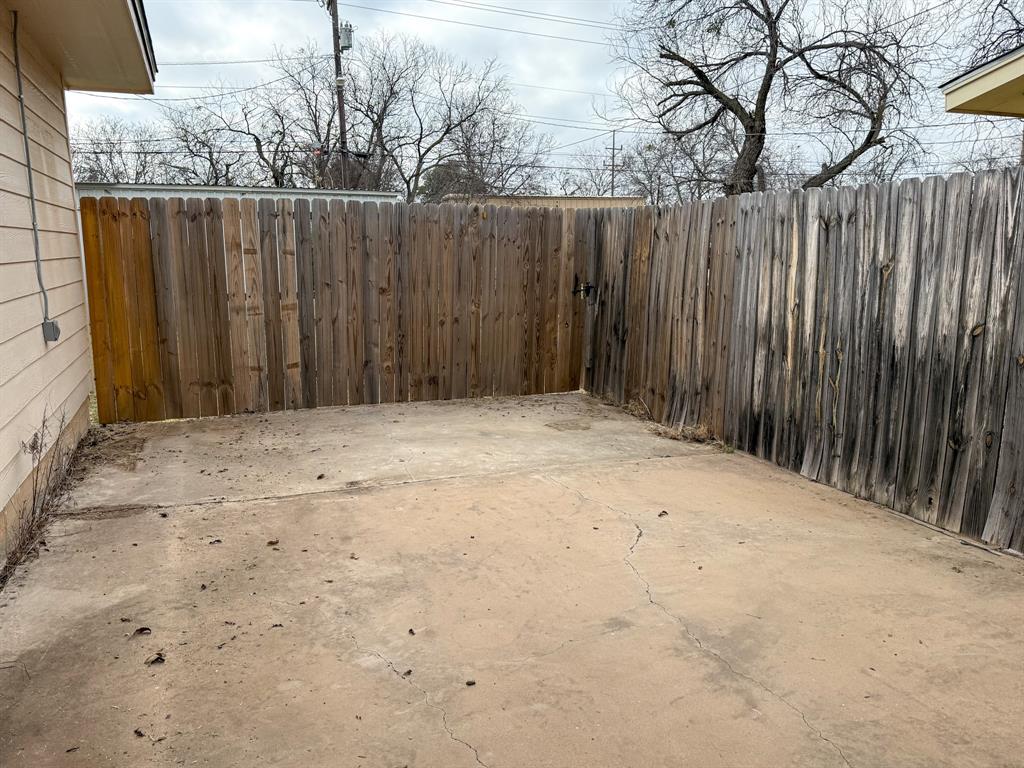 Over Place - Residential Lease