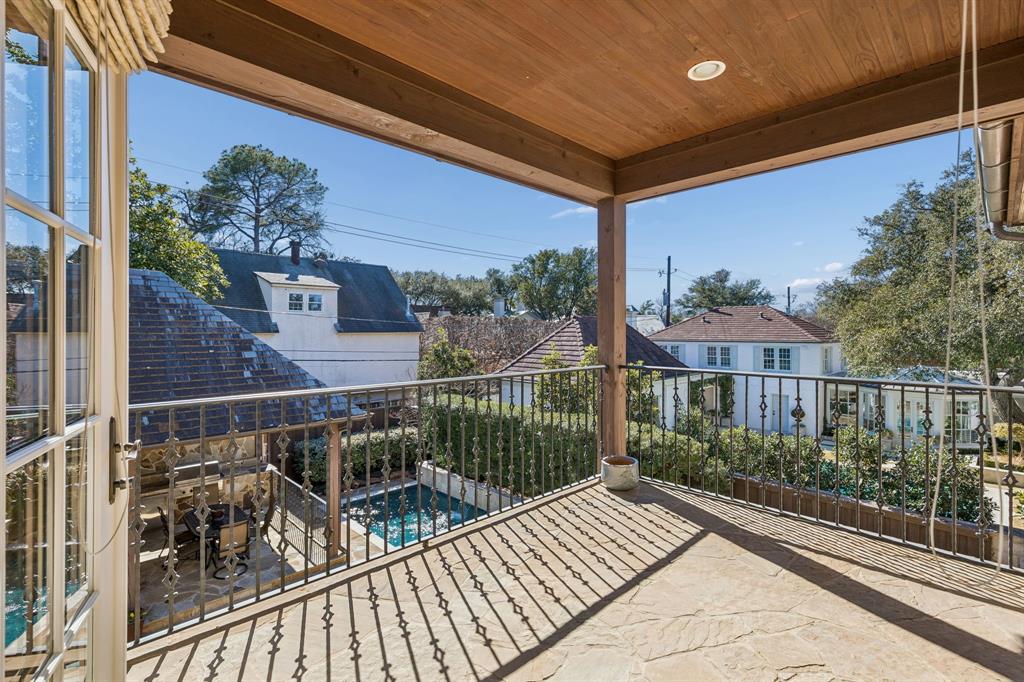 Highland Park West 01 Instl - Residential