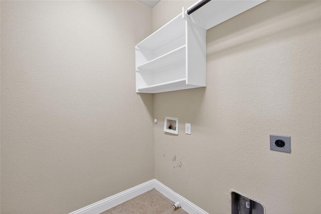 Euless, Texas 76039, United States, 3 Bedrooms Bedrooms, ,3 BathroomsBathrooms,Residential,Active,155248