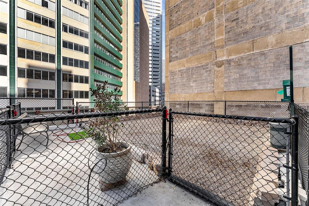 1505 Elm Street Condos - Residential