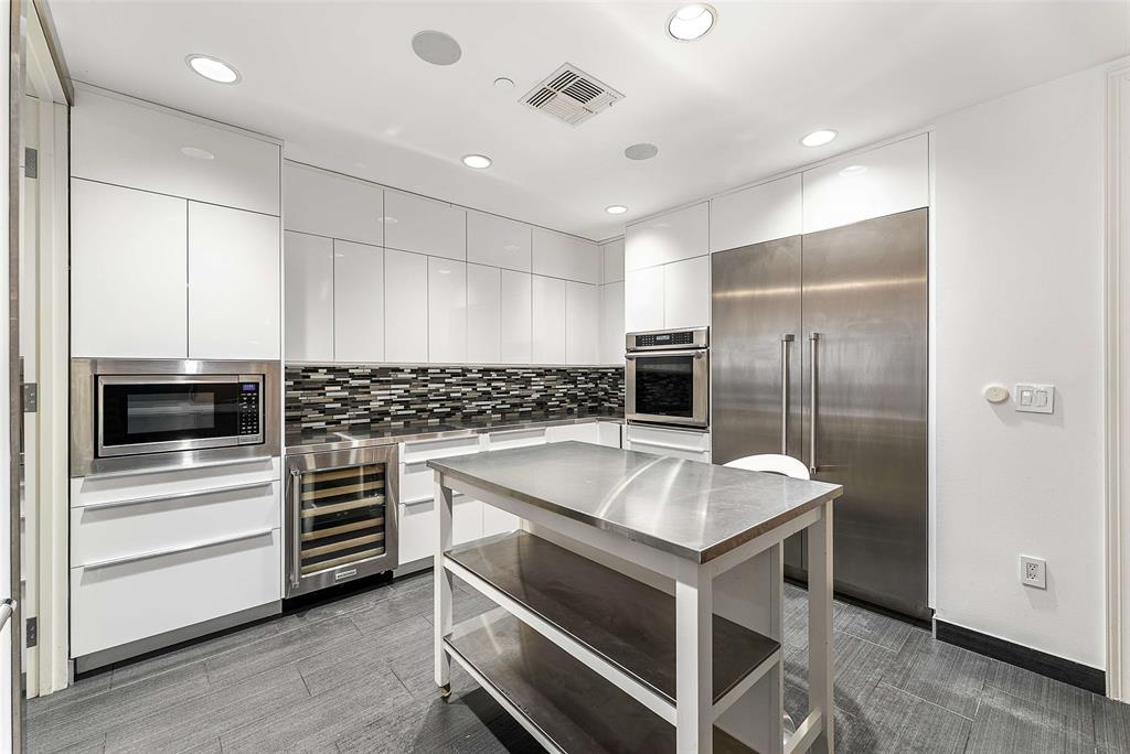 1505 Elm Street Condos - Residential